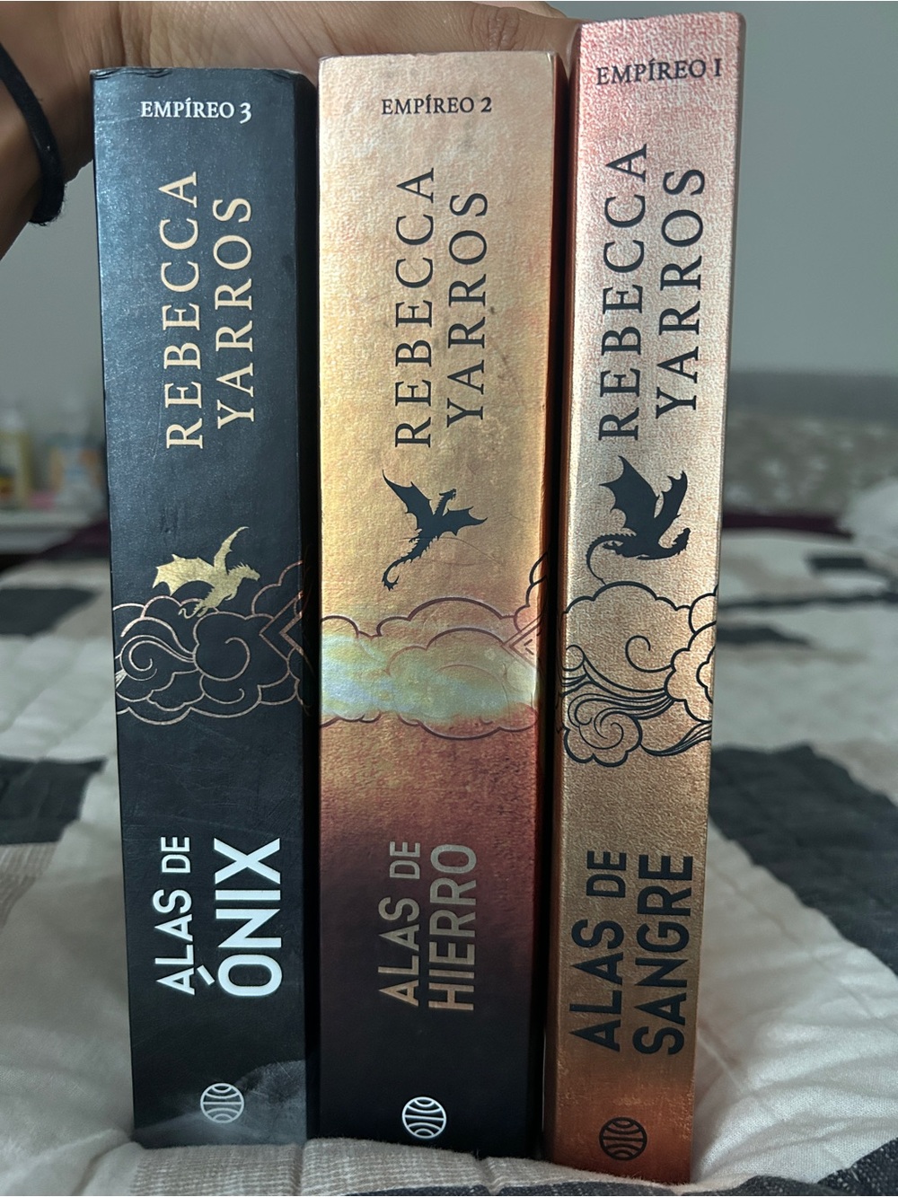 Rebecca Yarros Empíreo 3 Book Set Spanish Fourth Wing Iron Flame Onyx Storm
